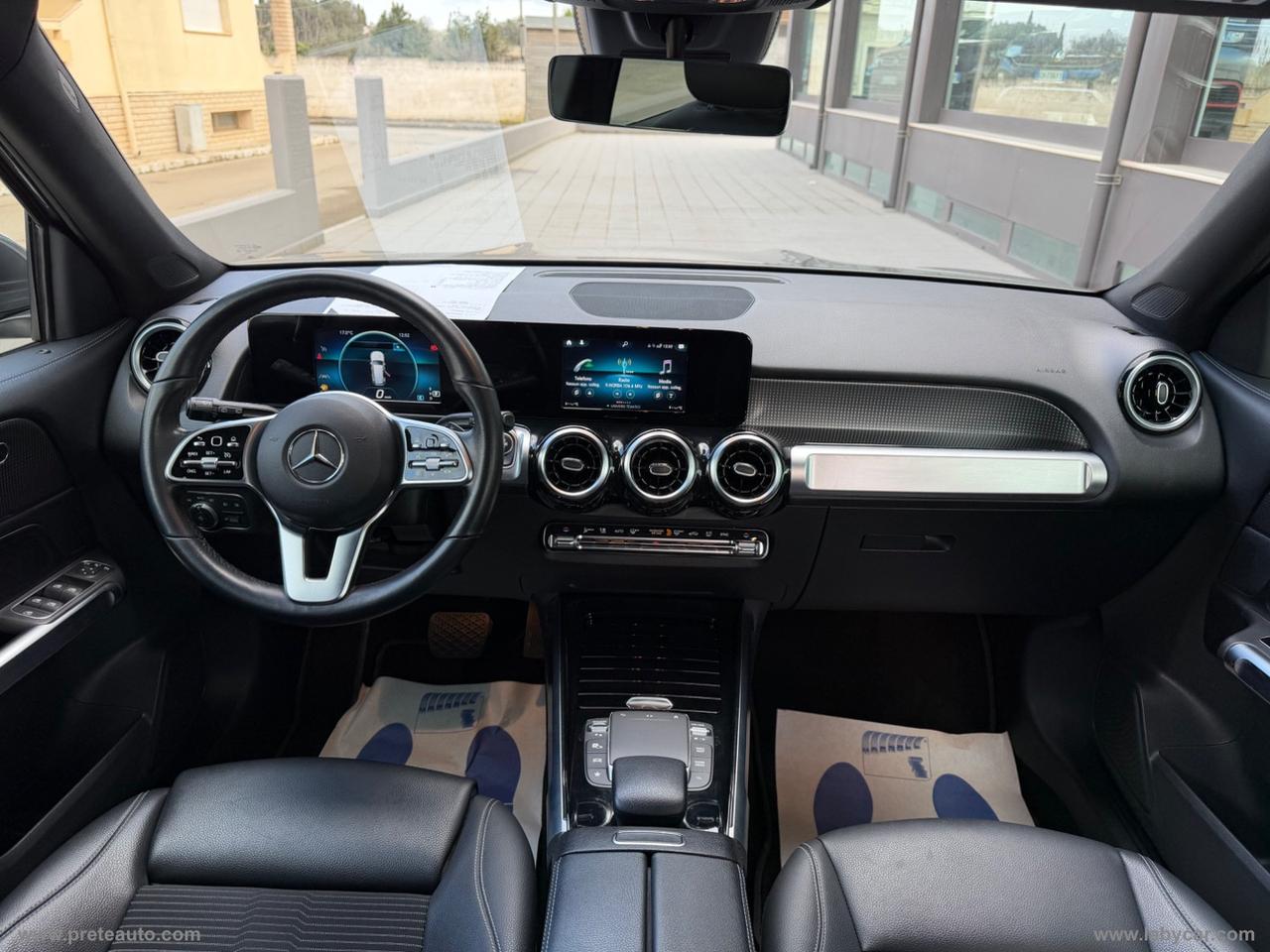 MERCEDES-BENZ GLB 200 d Automatic Sport
