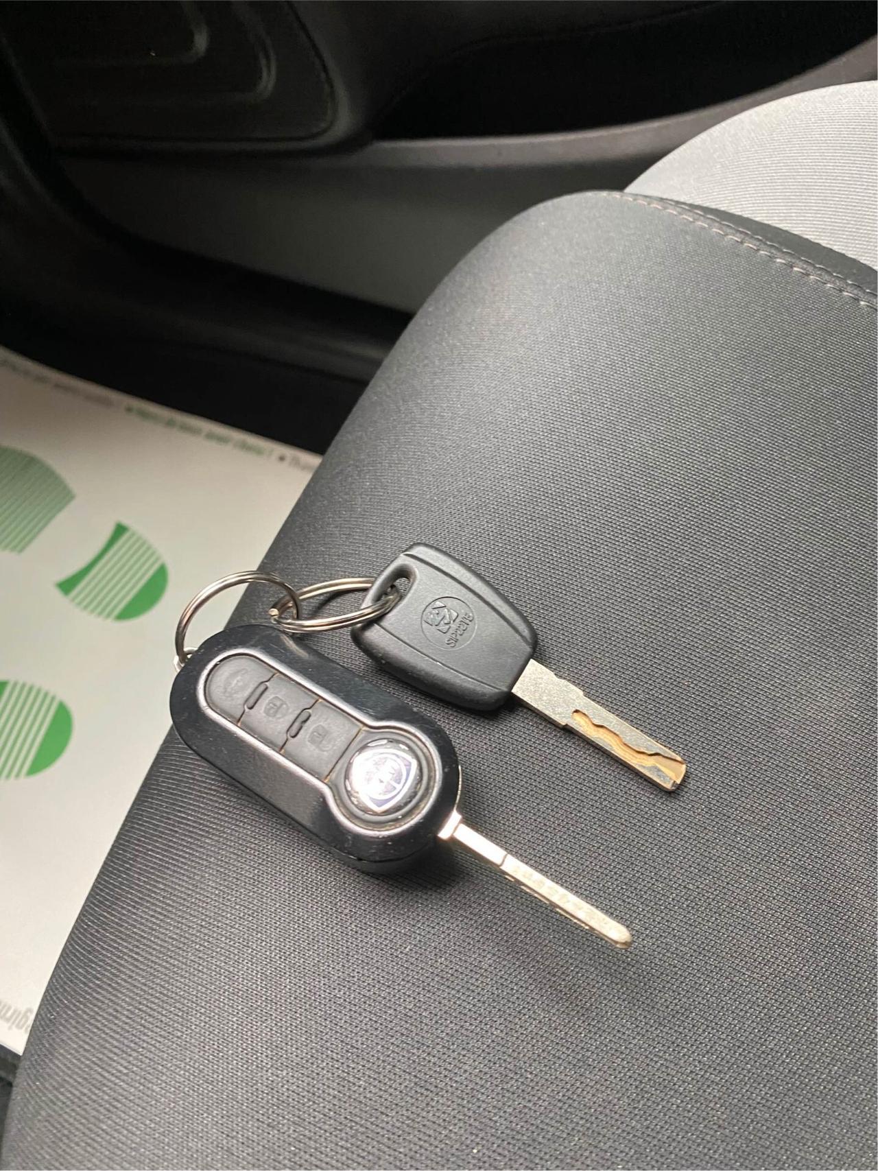 Lancia Ypsilon 1.2 69 CV 5 porte GPL Ecochic Silver
