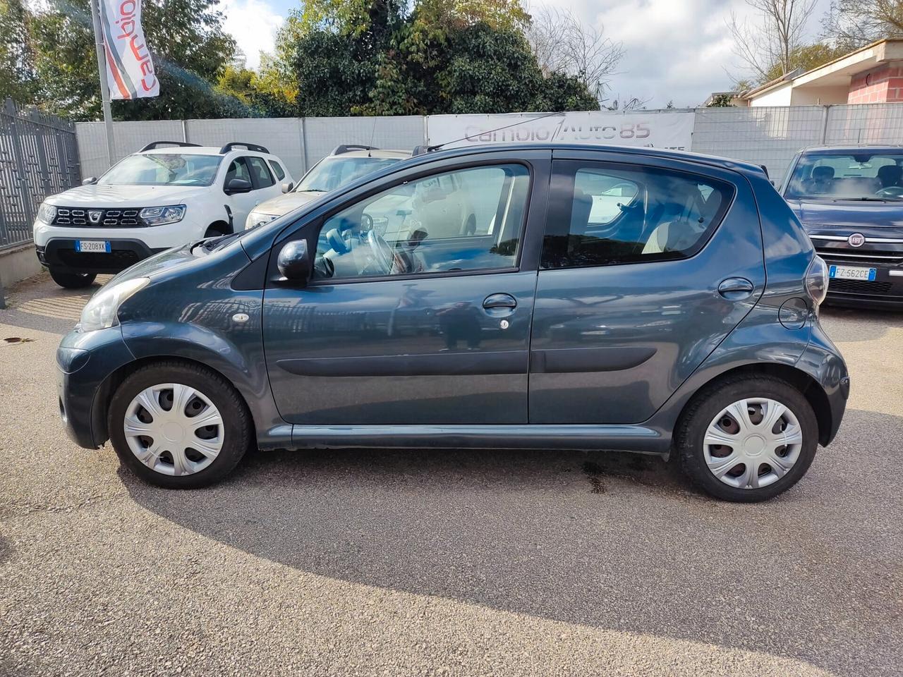 Toyota Aygo 1.0 12V VVT-i 5 porte Lounge Connect MMT