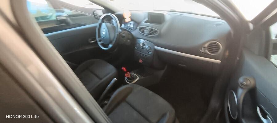 Renault Clio 1.2 16V 5 porte Dynamique neopatentati ok