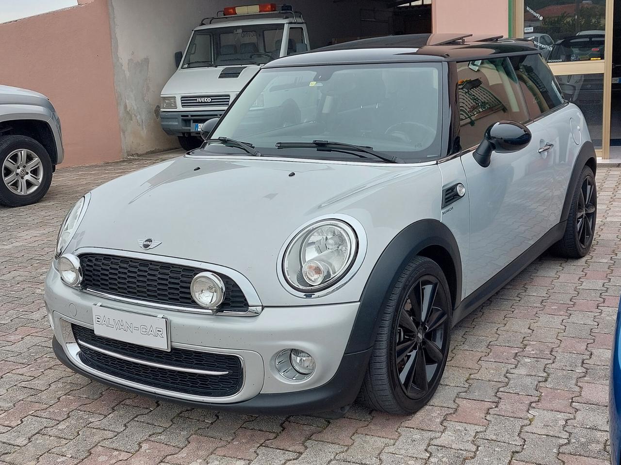Mini Cooper SD 2.0 110cv - Automatica