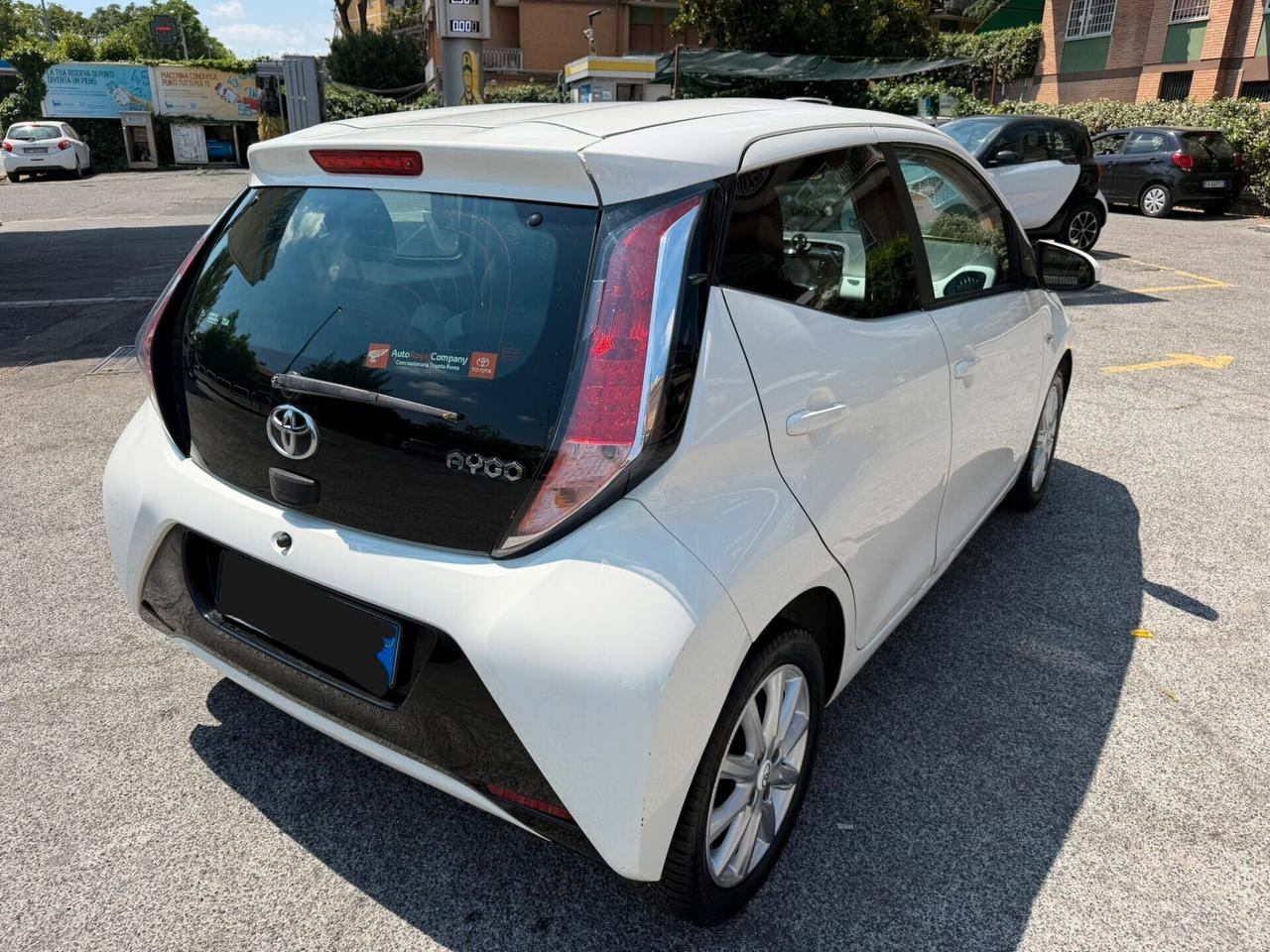 Toyota Aygo 1.0 VVT-i 69 CV 5 porte x-cool MMT