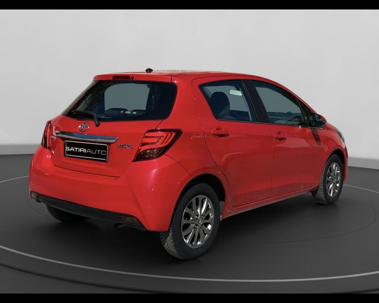 TOYOTA Yaris III 2015 - Yaris 5p 1.0 Lounge