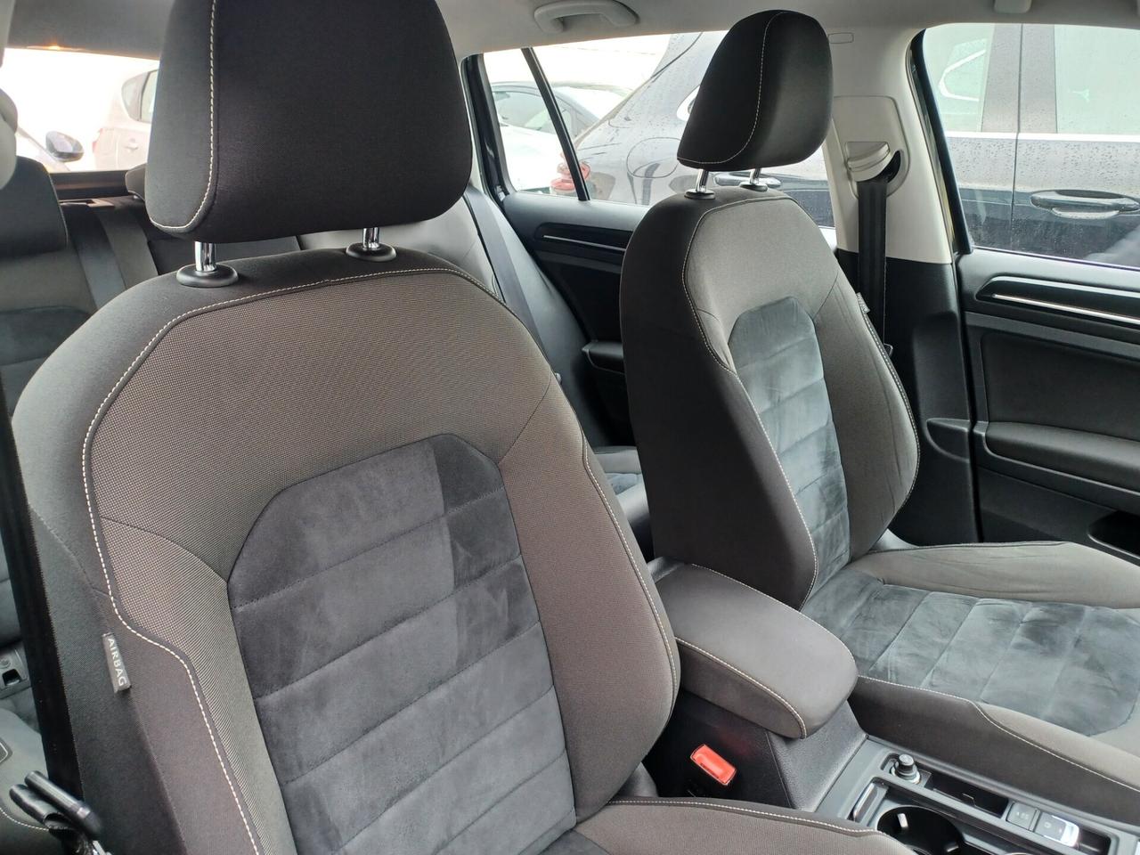 Volkswagen GOLF 1.6 TDI 110 CV DSG Highline