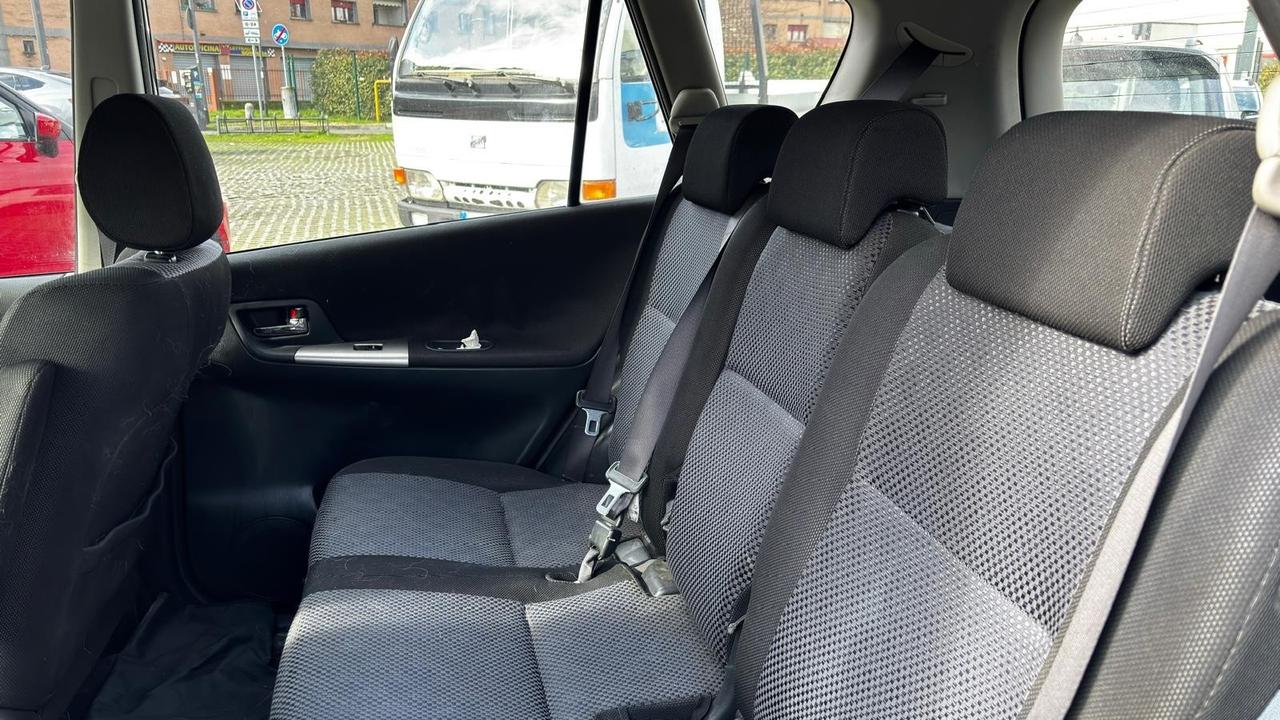 Toyota Corolla Verso 1.8 Benzina 136 CV