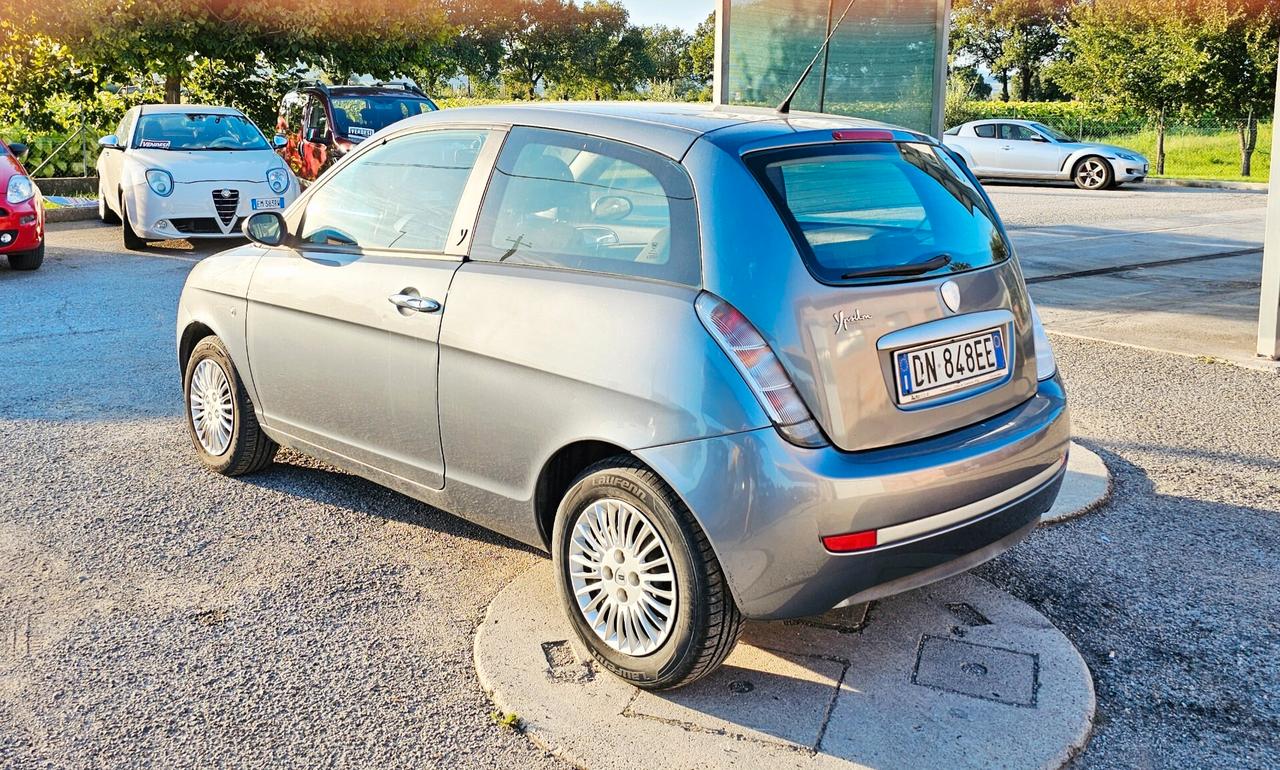 Lancia Ypsilon 1.2 Argento