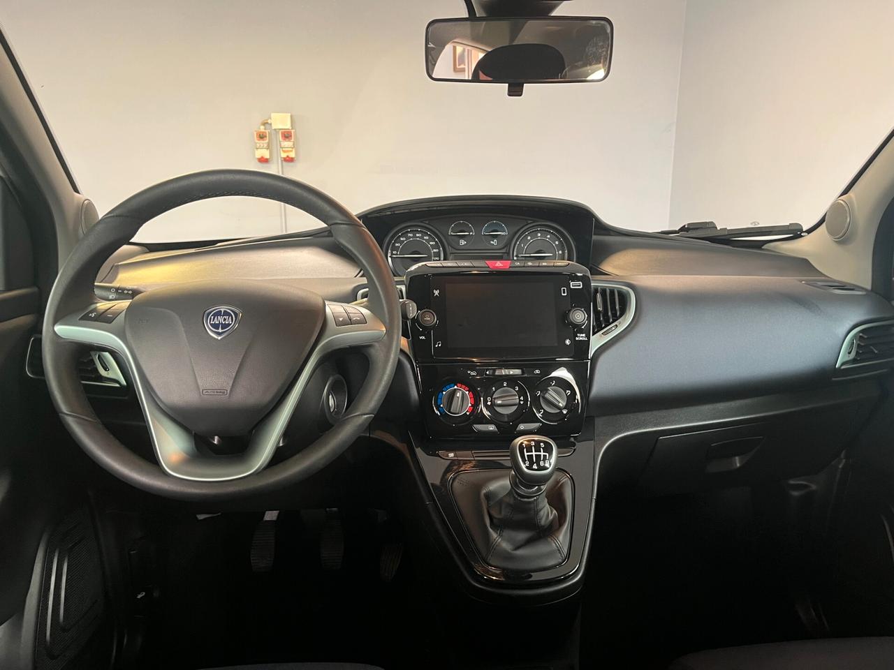 Lancia Ypsilon 1.0cc HYBRID GOLD PLUS - PREZZO REALE!