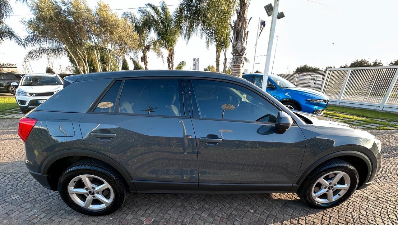 Audi Q2 30 TDI Business