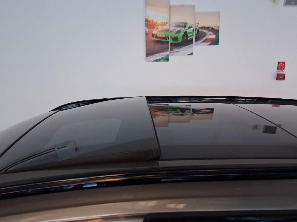 BMW 320D TOURING xdrive MSPORT tetto apr./imp.fren.maggiorato/pinze rosse/harman kardon