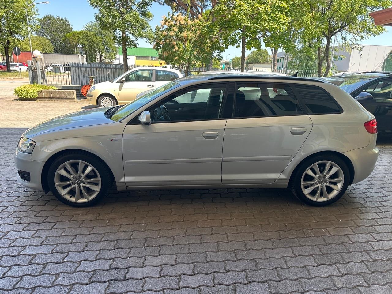 Audi A3 SPB 2.0 16V TFSI quattro S tronic Ambition