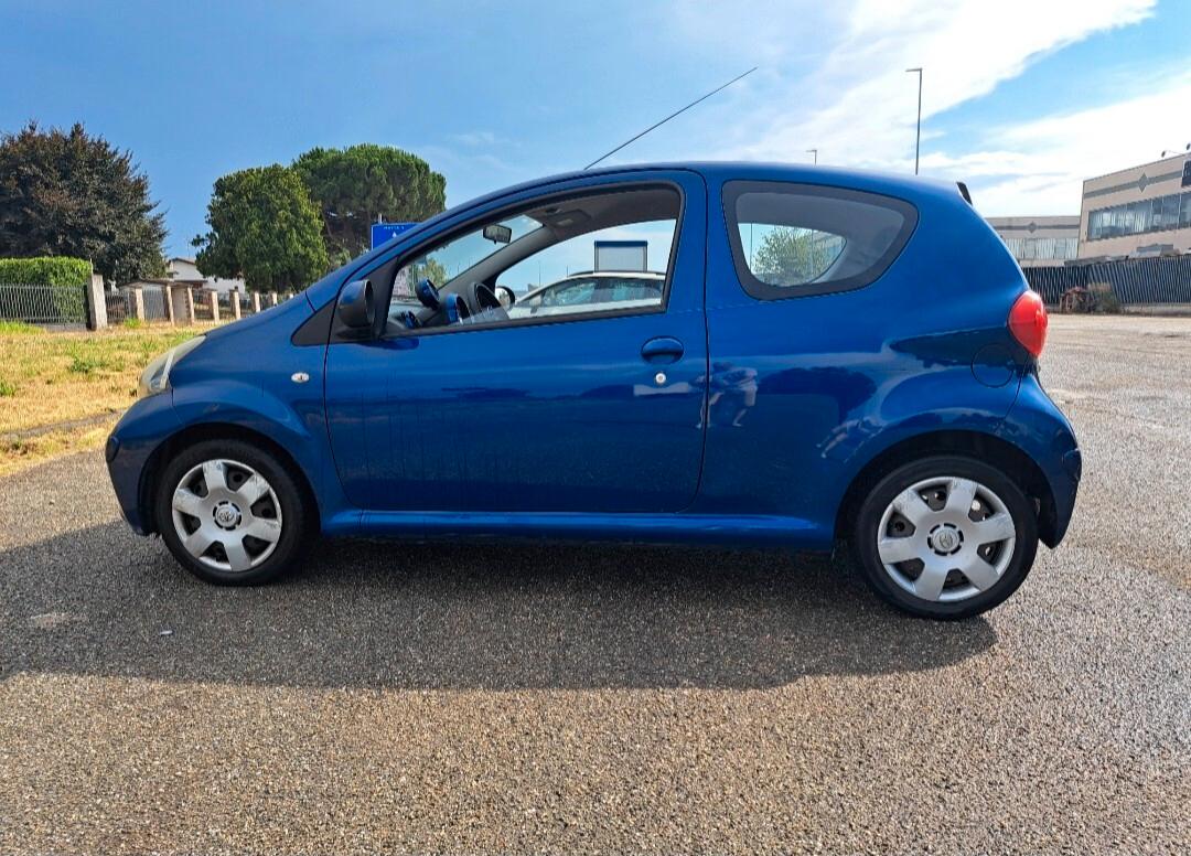 Toyota Aygo 1.0 12V VVT-i 3 porte Sol