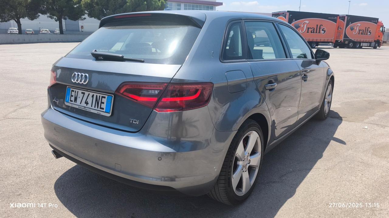 Audi A3 SPB 1.6 TDI 105CV S-TRONIC ATTRACTION 2014
