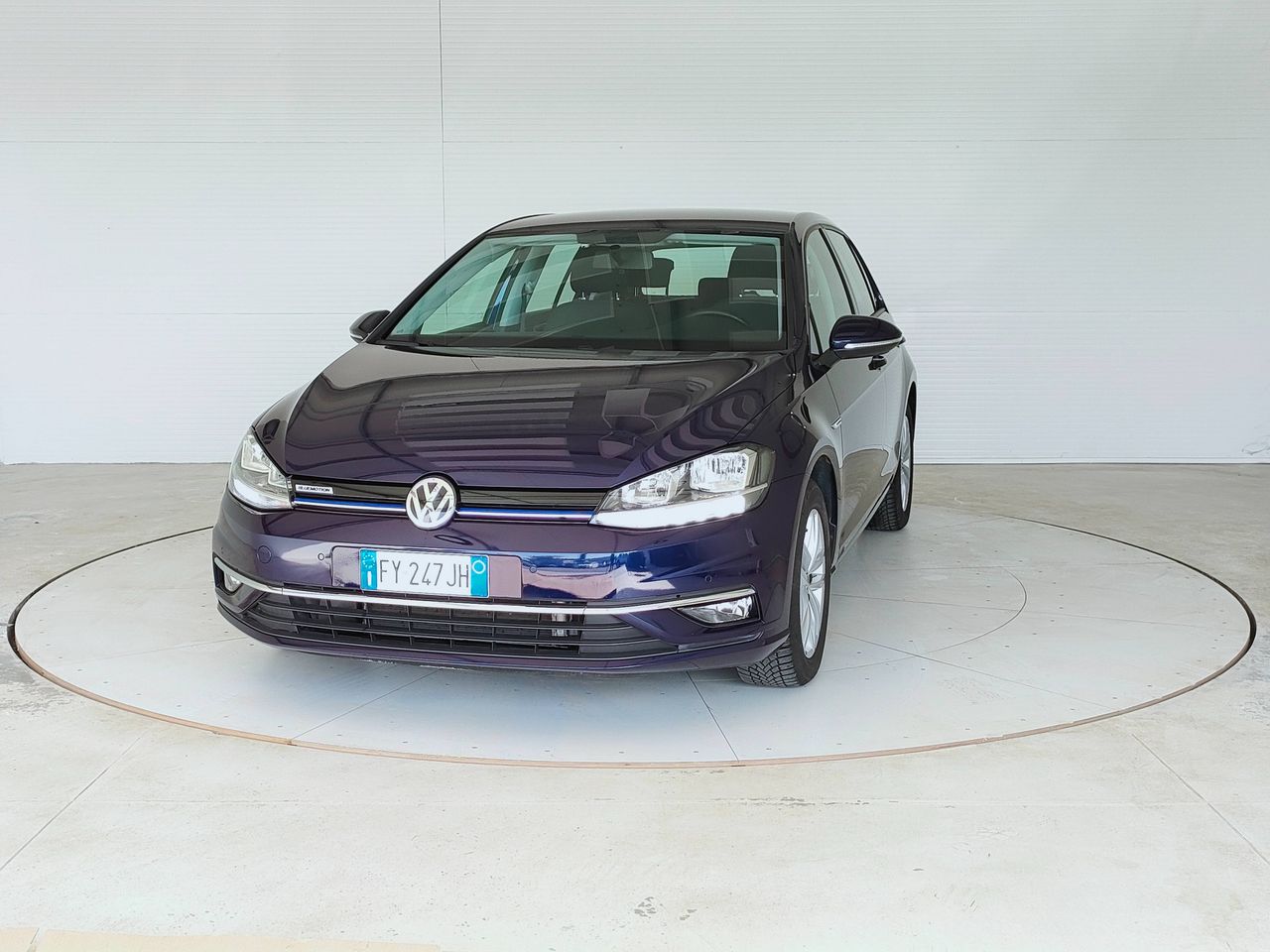 VOLKSWAGEN GOLF 7�� SERIE VOLKSWAGEN Golf 1.5 TGI 5p. Trendline BlueMotion Technology