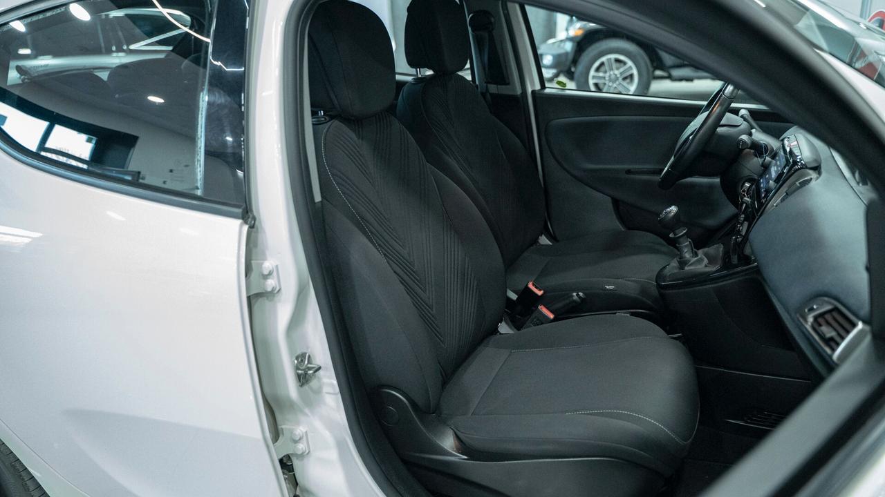 Lancia Ypsilon 1.0 FIREFLY 70 CV SES HYBRID GOLD CARPLAY LED FULL