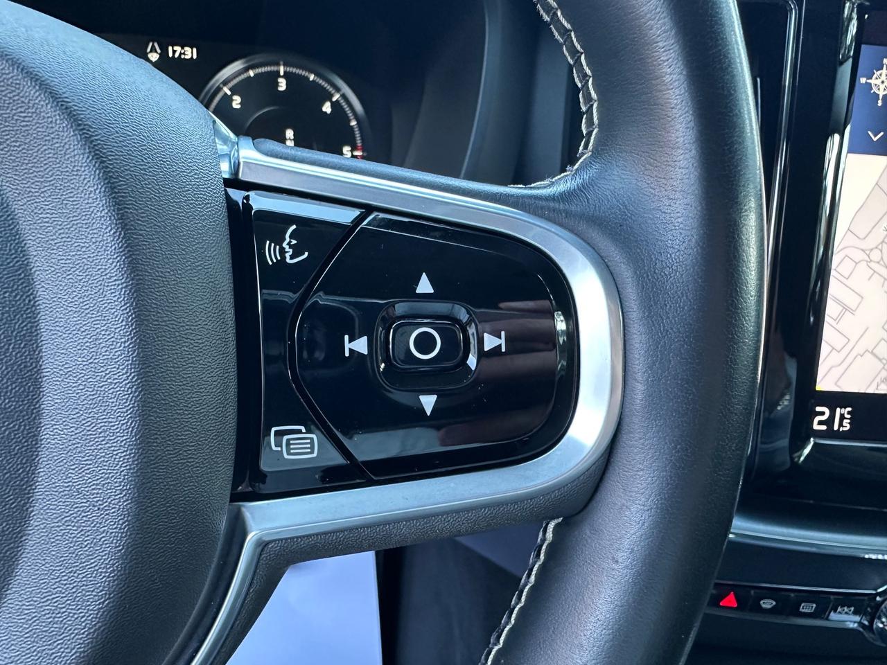 Volvo XC 60 XC60 B4 (d) AWD Geartronic Inscription
