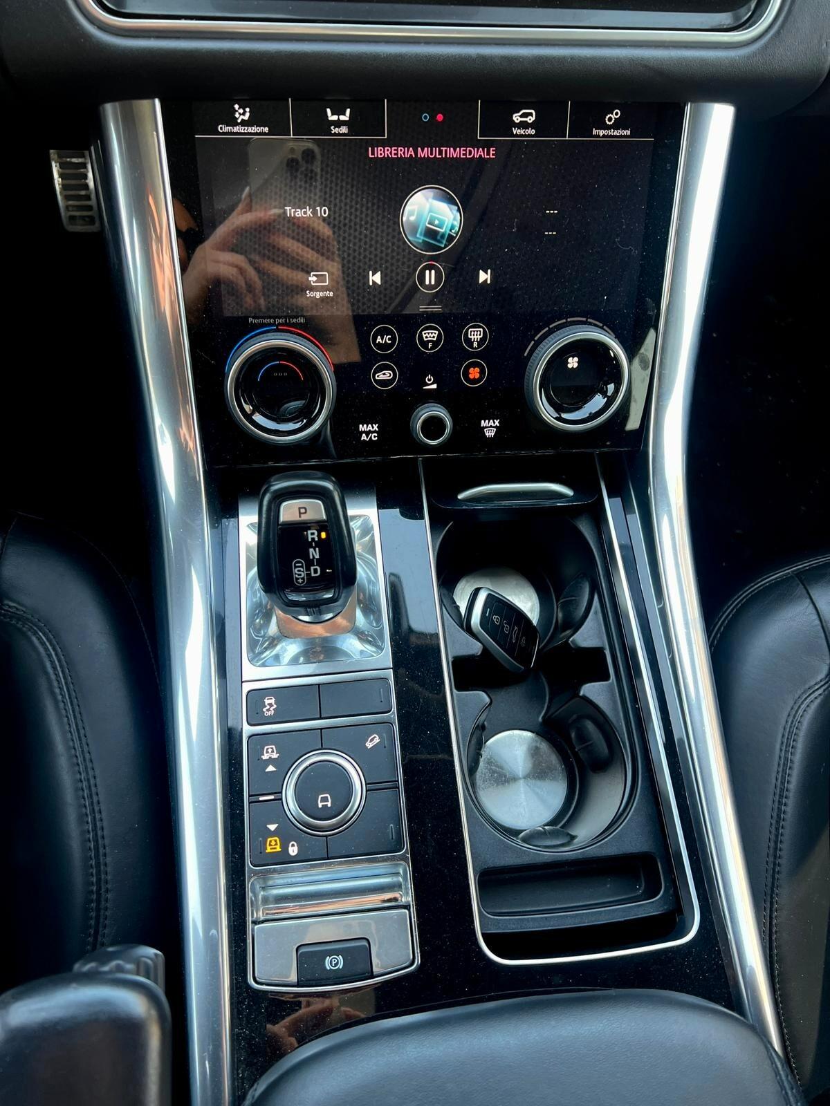 Land Rover Range Sport 3.0 TDV6 HSE DYNAMIC