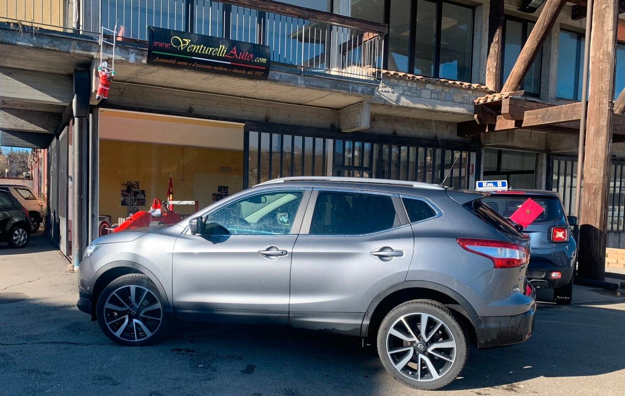 Nissan Qashqai 4x4 tdi tekna ful optional-100000 km unico proprietario-tagliandata- tetto pelle 8 cerchi lega