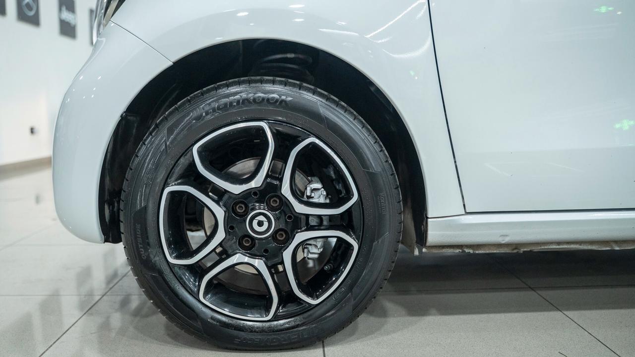 Smart ForFour 1.0 YOUNGSTER 71 CV TWINAMIC AUTO NAVI PELLE FULL