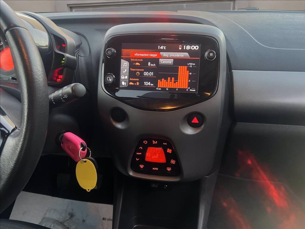 TOYOTA Aygo 5p 1.0 Lounge connect my14 del 2021