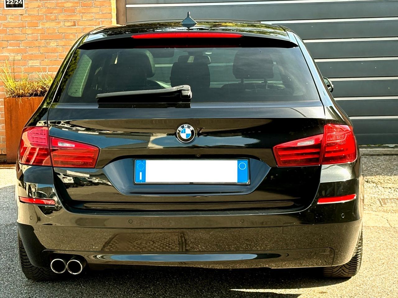 BMW 520D sw aut-Pelle,Tetto,Navi-EURO 6-2016