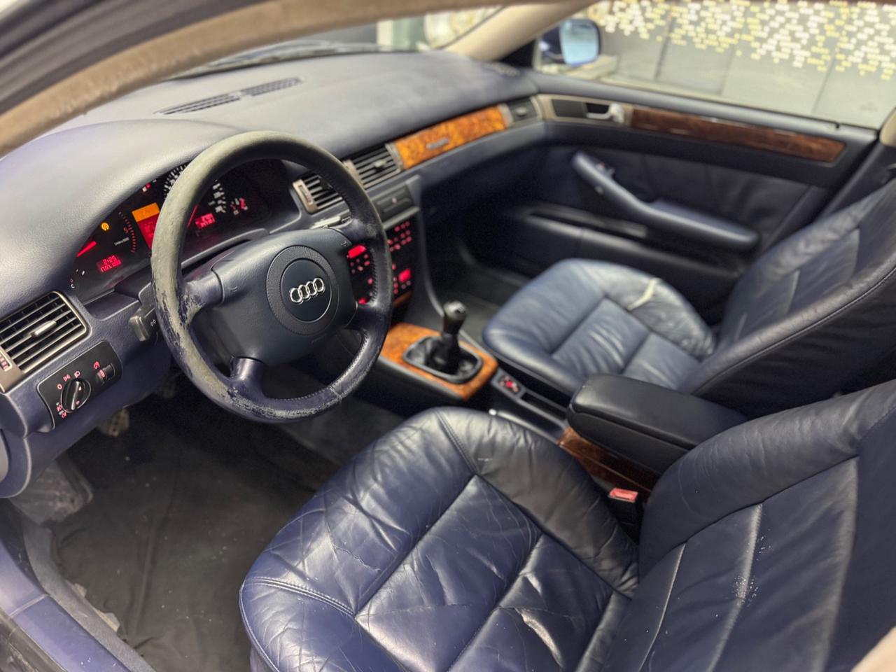 Audi A6 2.5 V6 TDI/180 CV cAvant quattro