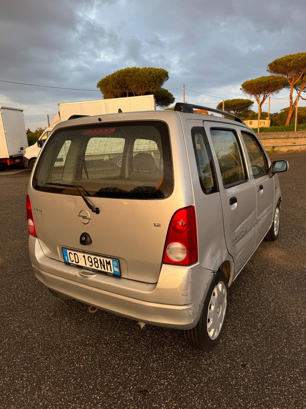 Opel Agila (per neopatentati)