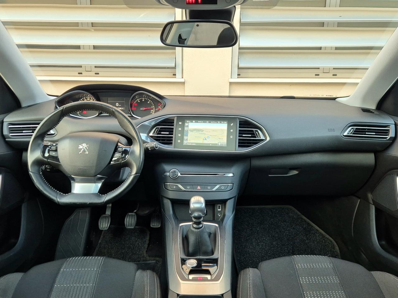 Peugeot 308 BlueHDi 120 S&S Allure