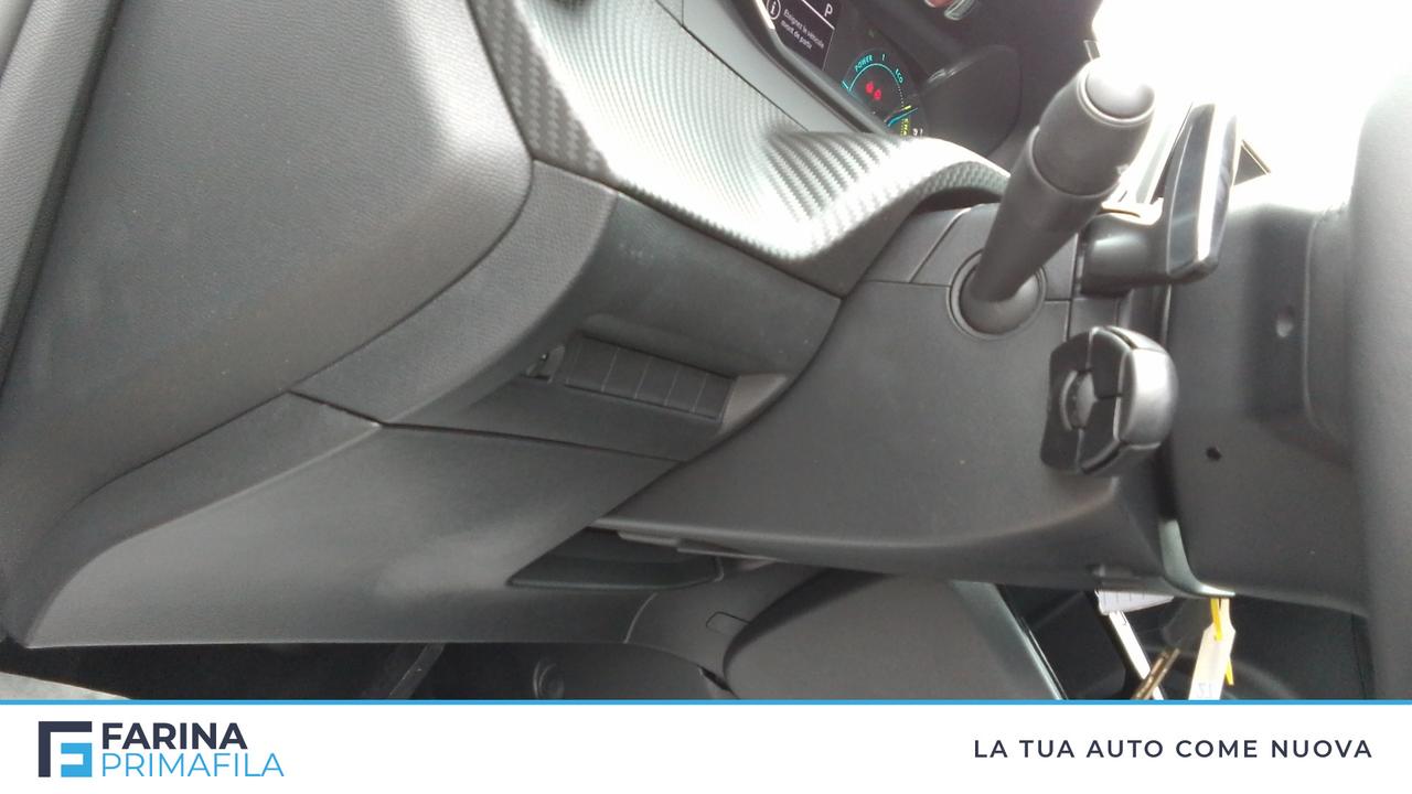 PEUGEOT 2008 Style Hybrid 136 e-DCS6
