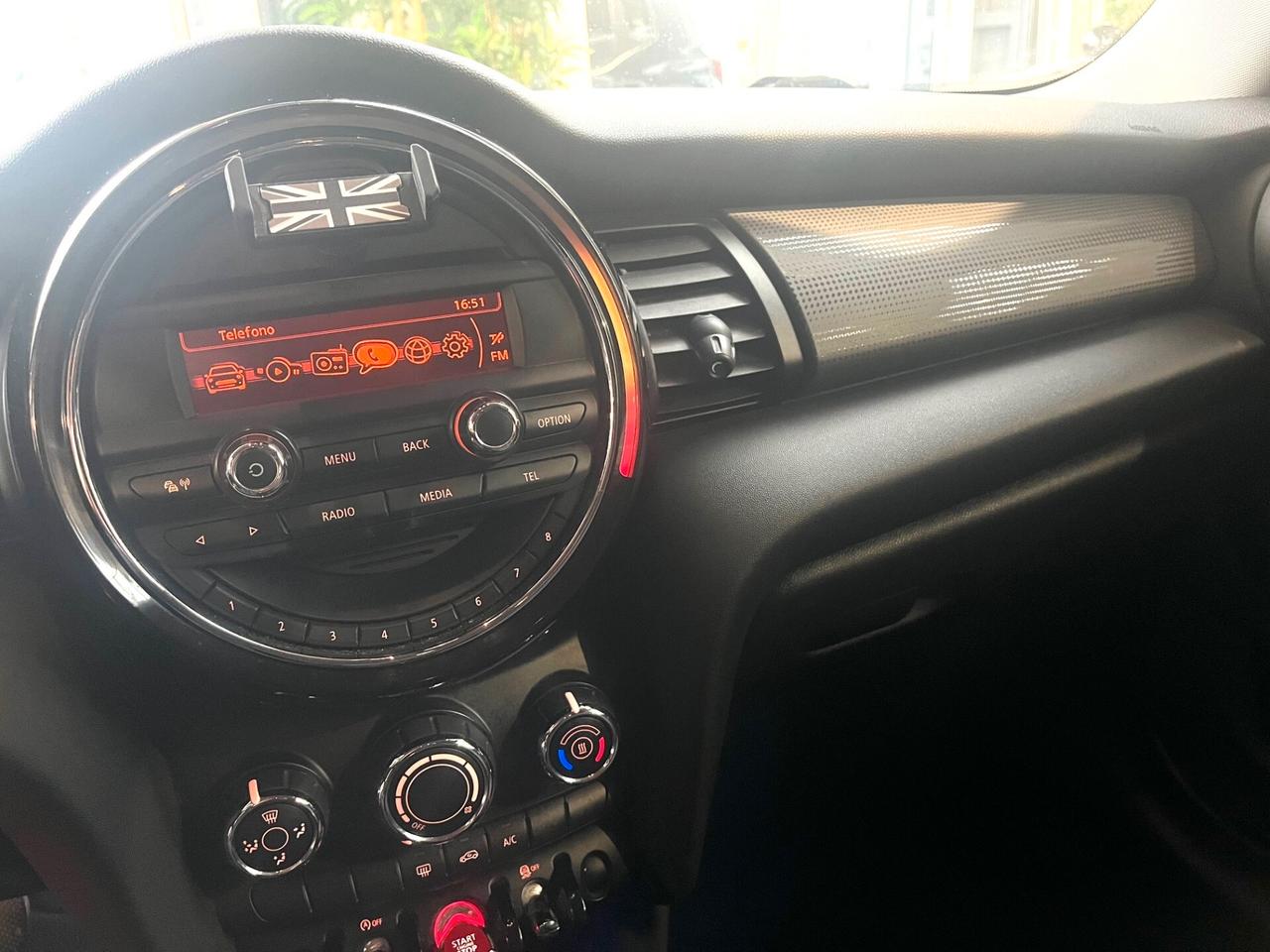 MINI COOPER ONE 1.2 5 PORTE 102CV OK NEOPATENTATI