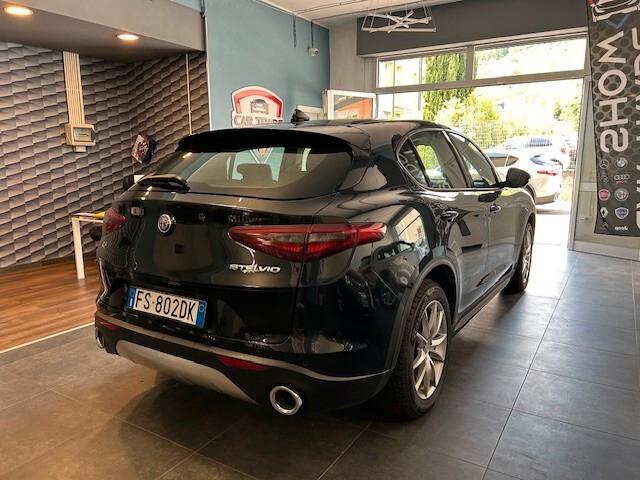 Alfa Romeo Stelvio 2.2 Turbodiesel 210 CV AT8 Q4 Executive
