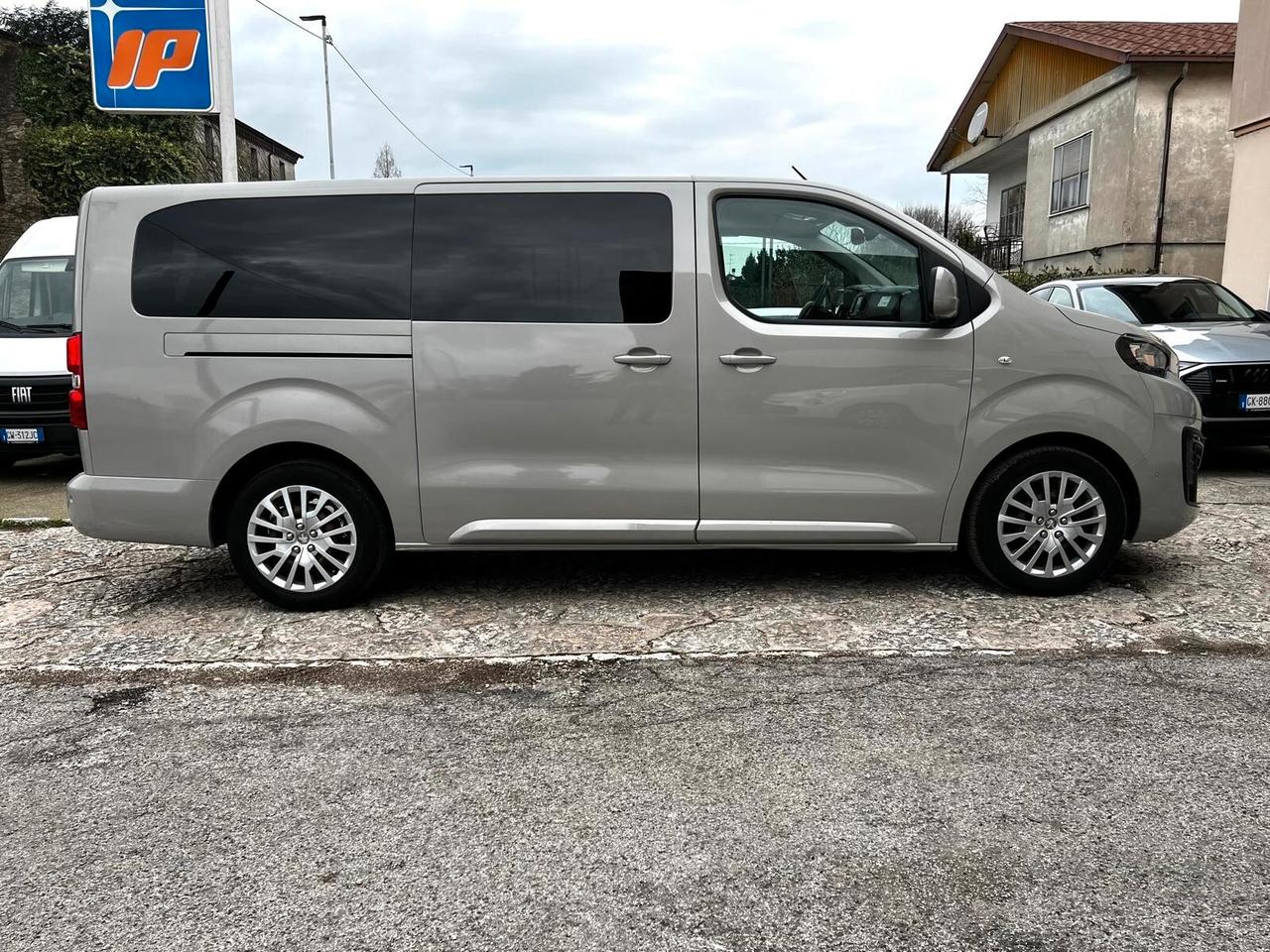 Peugeot Traveller BlueHDi 120 S&S Long Business