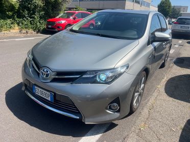 Toyota Auris 1.8 Hybrid Lounge