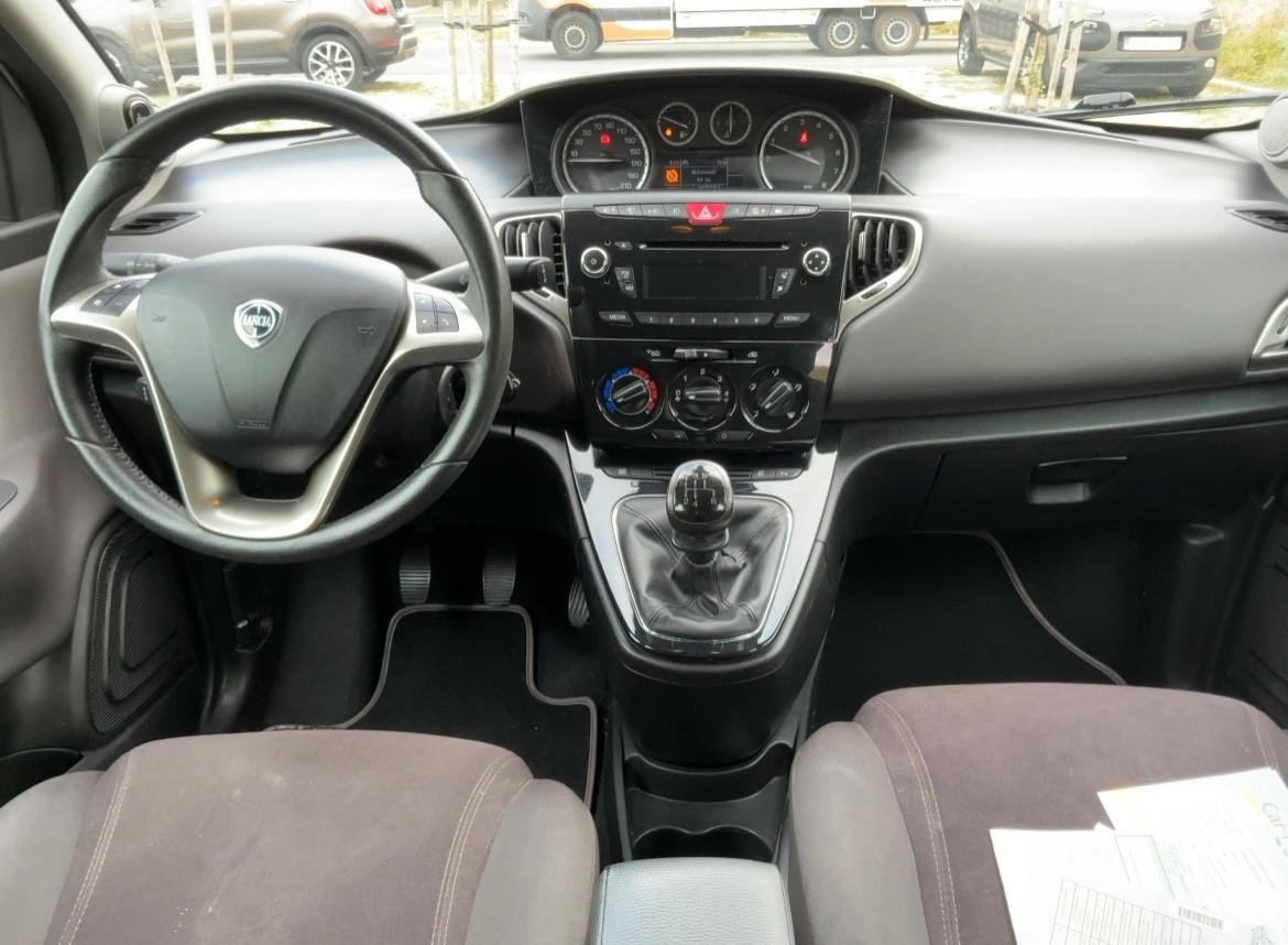 Lancia Ypsilon 1.2 69 CV 5 porte Gold-full-