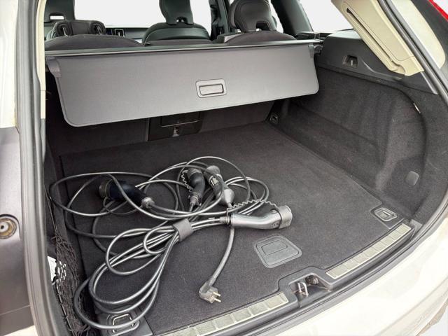 VOLVO XC60 T6 Recharge Plug-in Hybrid AWD