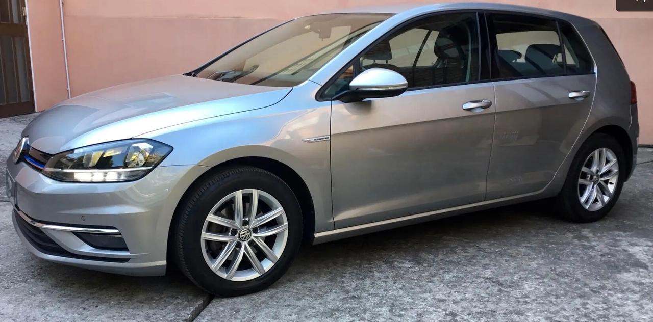 Volkswagen Golf GTI VII 2017 5p 1.5 tgi Business 130cv dsg
