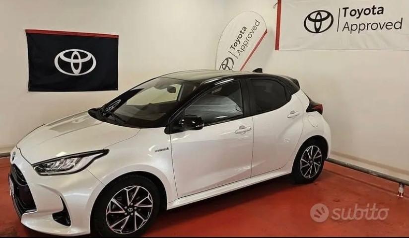 Toyota Yaris 1.5 Hybrid 5 porte Lounge