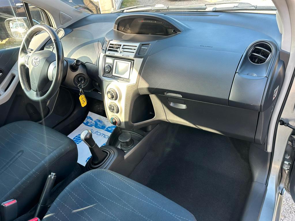 Toyota Yaris 5 Porte Yaris 5p 1.4 d-4d Navy