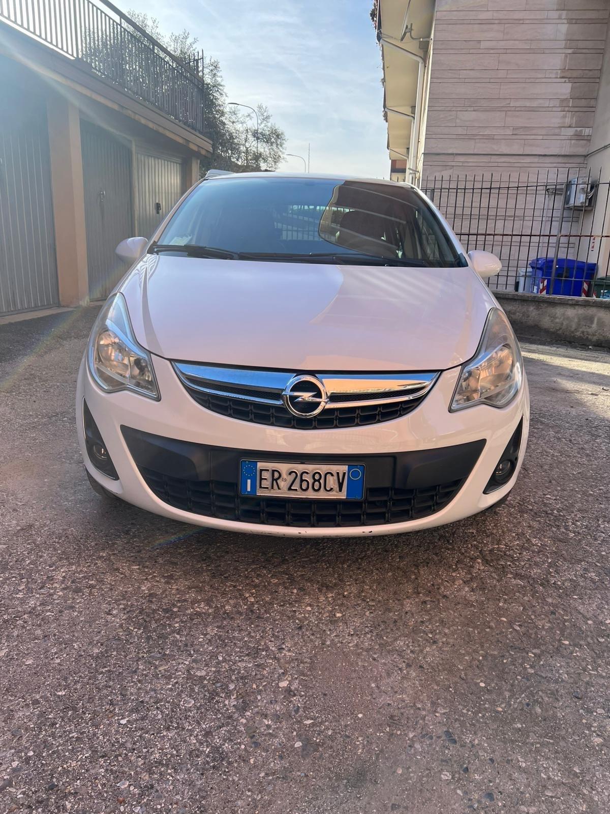 Opel Corsa 1.4 16V 5 porte Start&Stop Sport