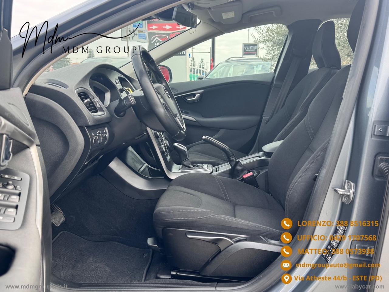 VOLVO V40 D2 Geartronic R-design Momentum