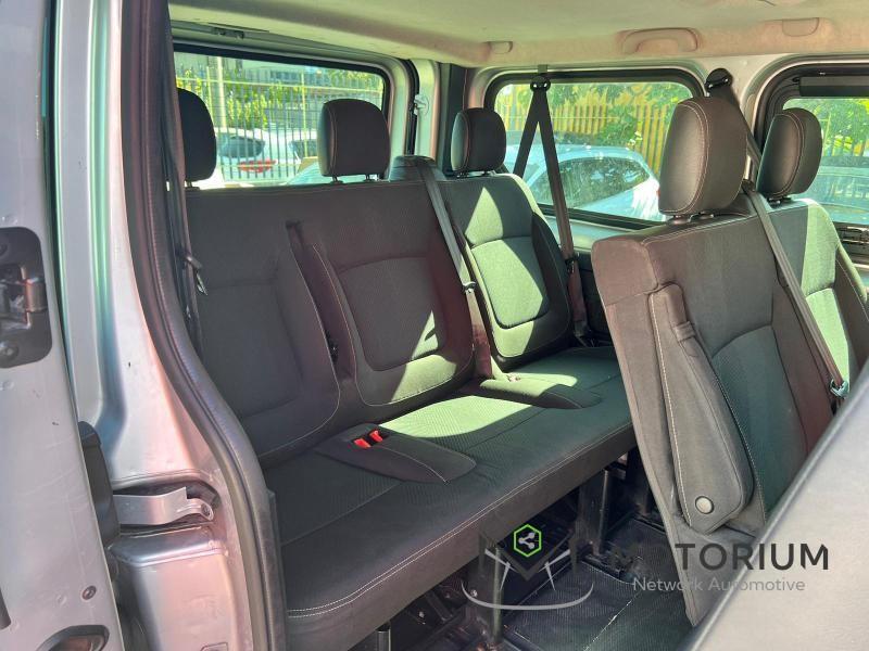 Renault Trafic T27 2.0 dCi 120CV PC-TN Intens