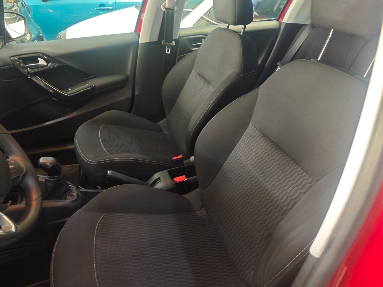 Peugeot 208 BlueHDi 75 5 porte Allure