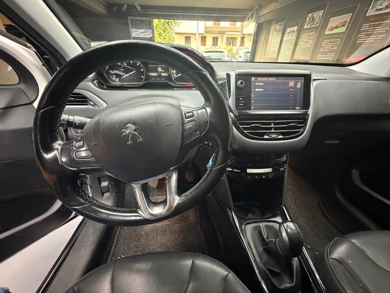 Peugeot 2008 BlueHDi 100 Allure