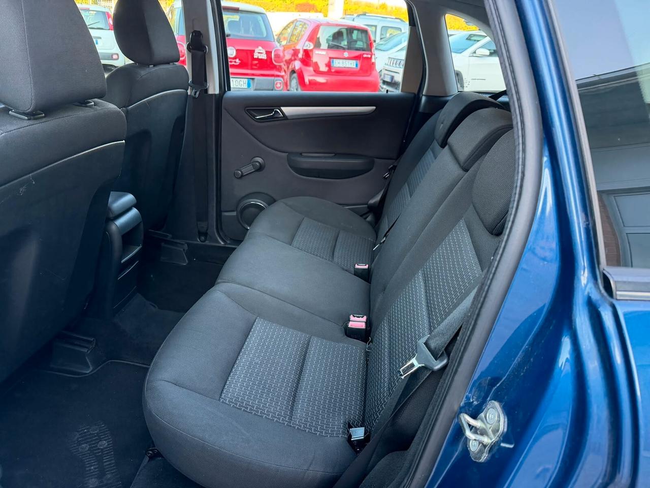 Mercedes-benz B 180 NGT BlueEFFICIENCY Executive