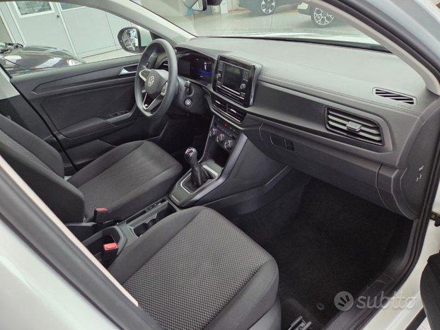 VOLKSWAGEN T-Roc 1.0 TSI Sed risc- app connect-f