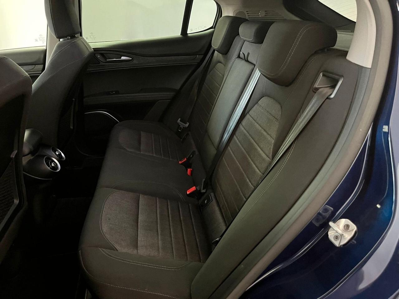 Alfa Romeo Stelvio 2.2 Turbodiesel 190 CV AT8 RWD Business