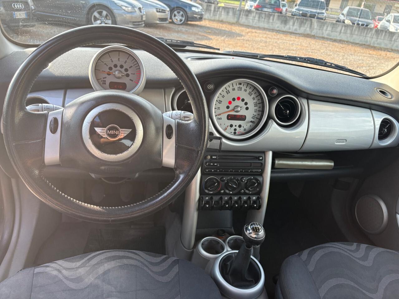 MINI ONE 1.6 BENZINA NEOPATENTATI