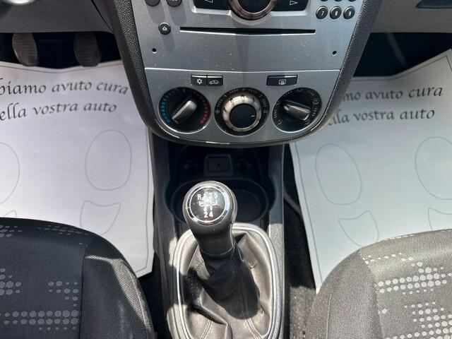 Opel Corsa 1.2 85CV 3 porte GPL-TECH Club