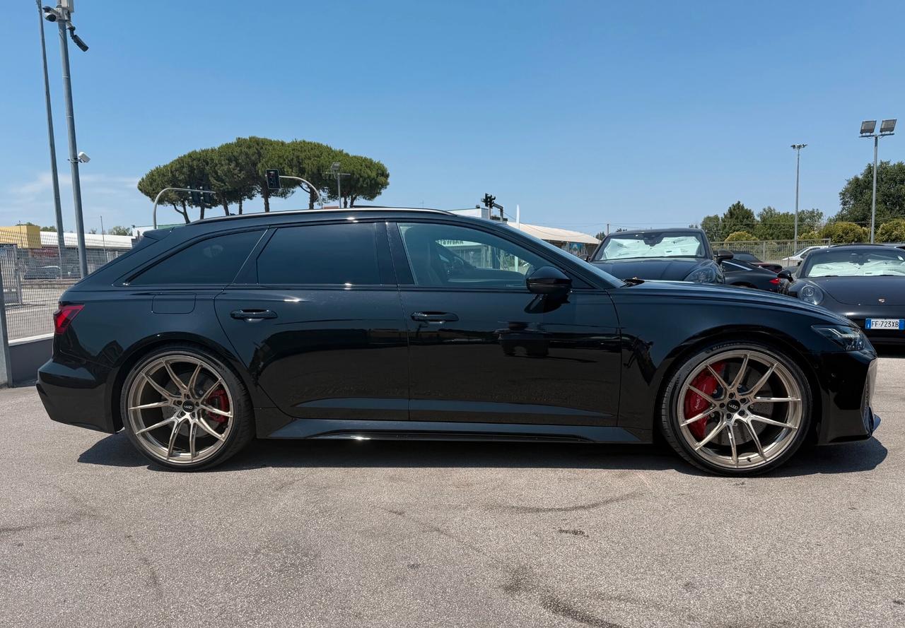 Audi RS6 Avant /carboceramici/tetto/4stz/pelle cuoio/scarico/head/strafull
