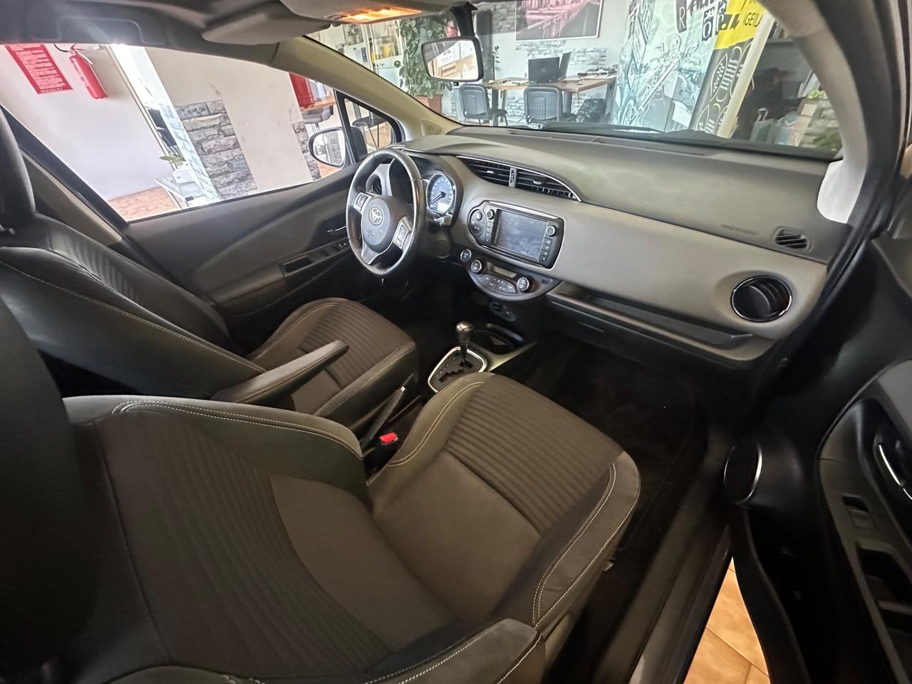 Toyota Yaris 1.5 Hybrid batteria appena sostituita