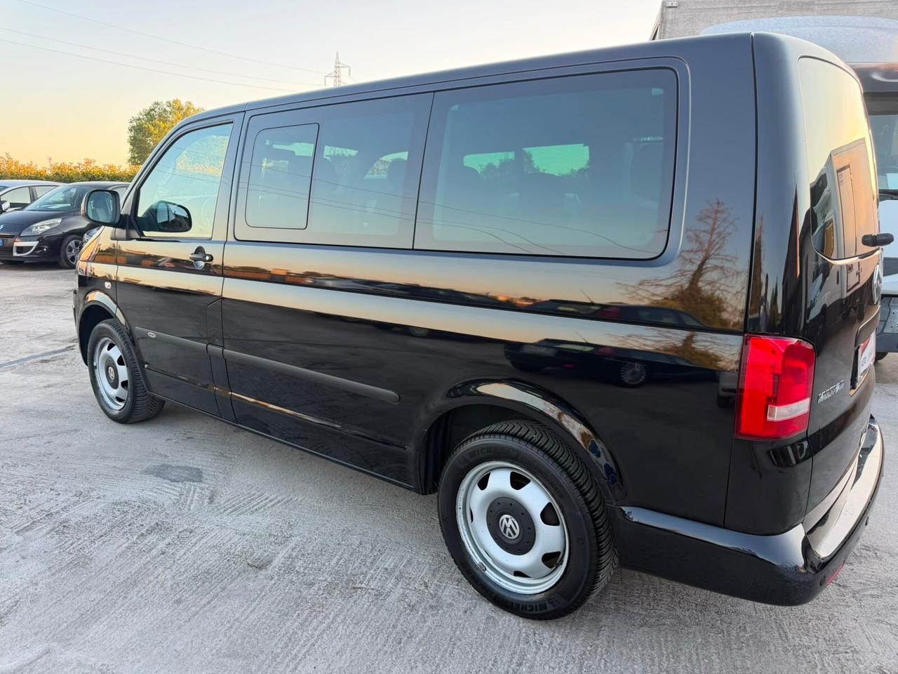 Volkswagen Multivan 2.0 TDI 140CV Startline 7posti